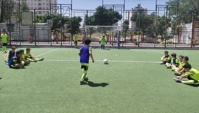 بهمن ری